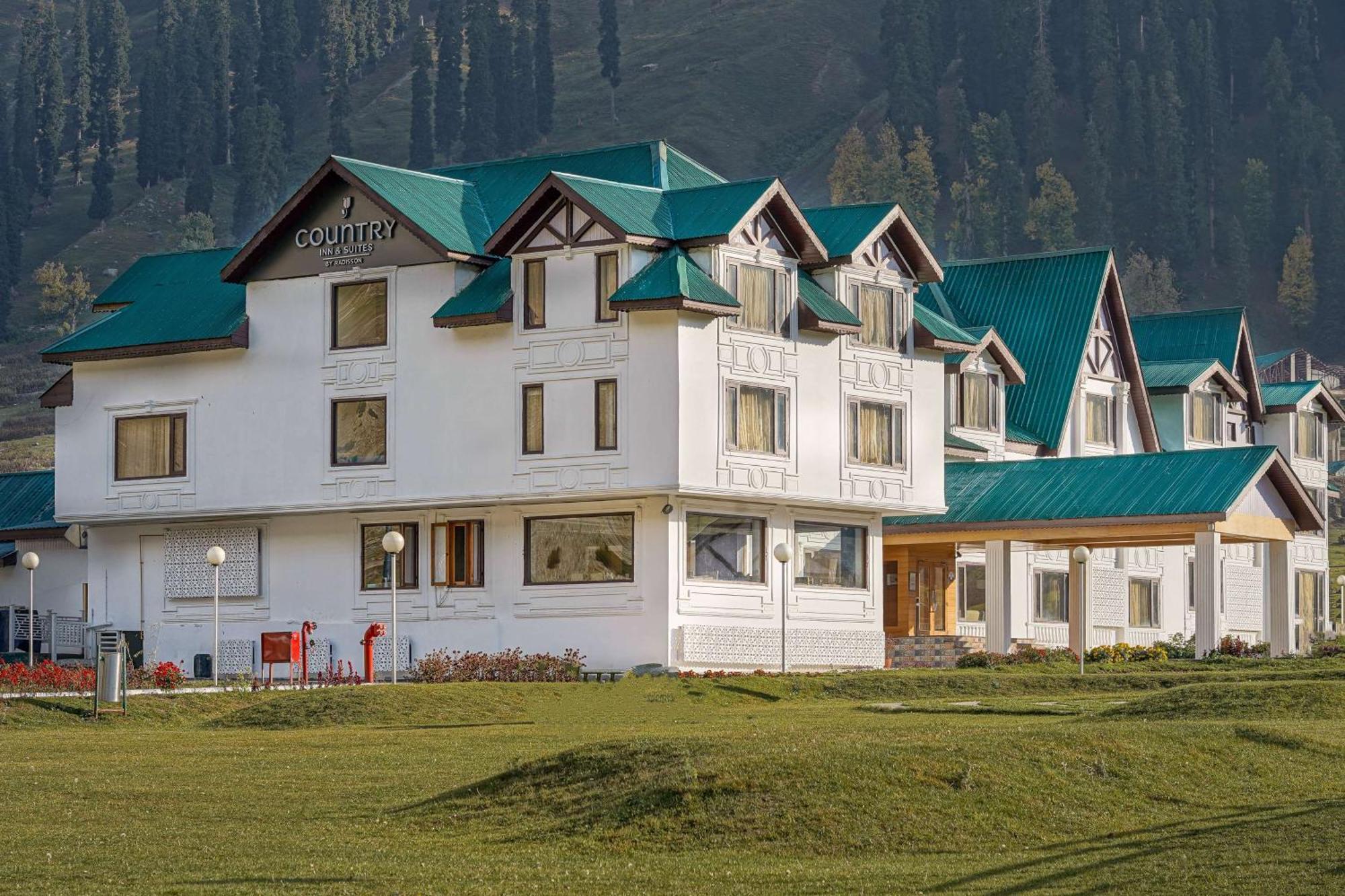 Country Inn Suites By Radisson Sonāmarg Exterior photo
